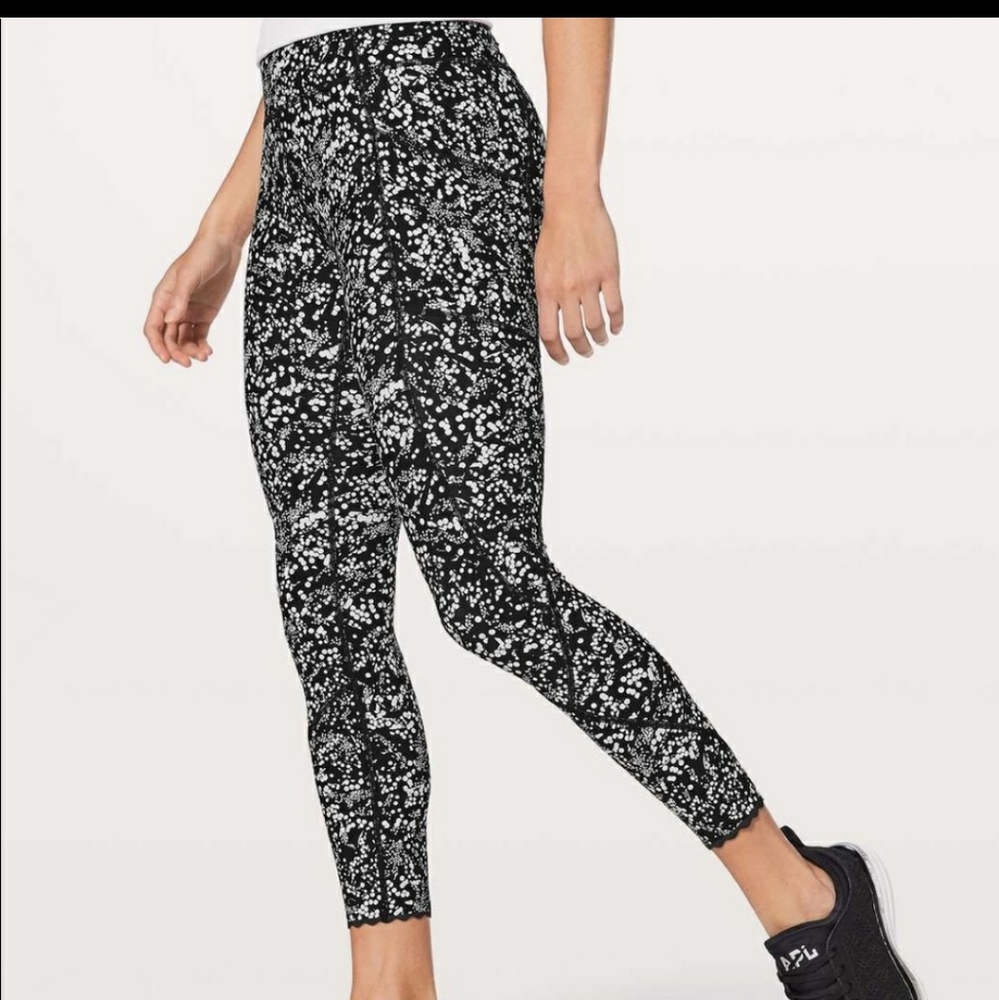 Lululemon Tight Stuff Tight 10